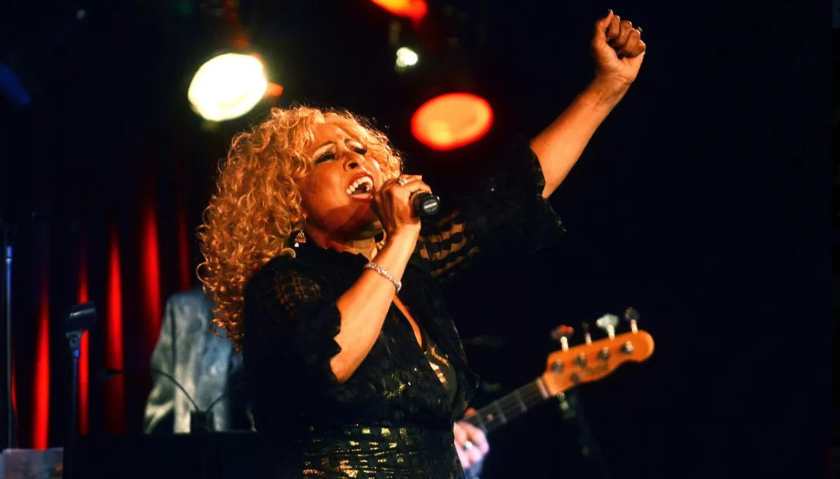 Darlene Love